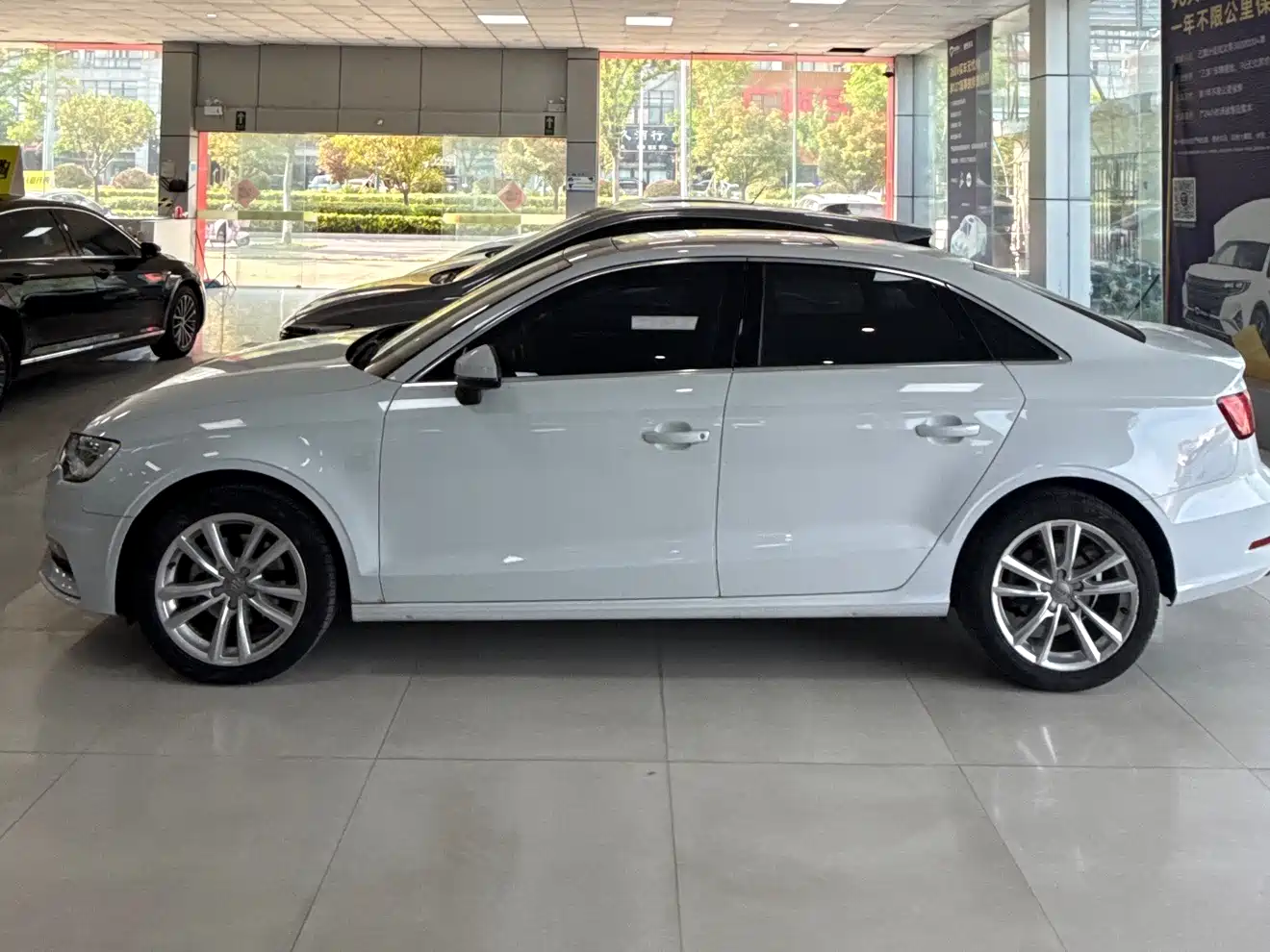 Audi A3 2016 Limousine 35 TFSI Style фото 3
