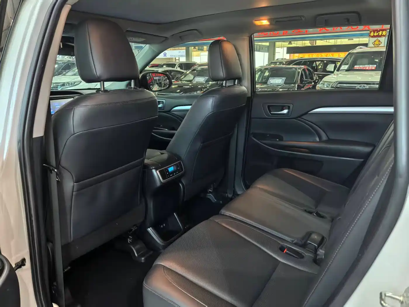 Toyota Highlander 2018 2.0T 4WD Luxury 7-seater China VI фото 9