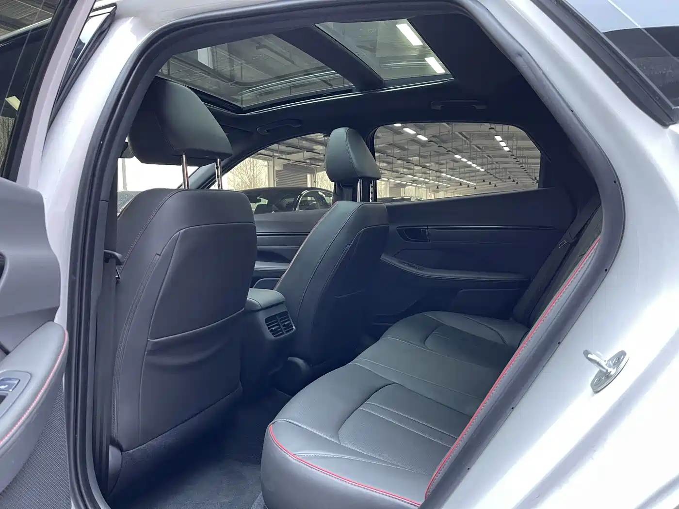 Hyundai Sonata 2022 380TGDi Automatic 20th Anniversary Edition фото 15