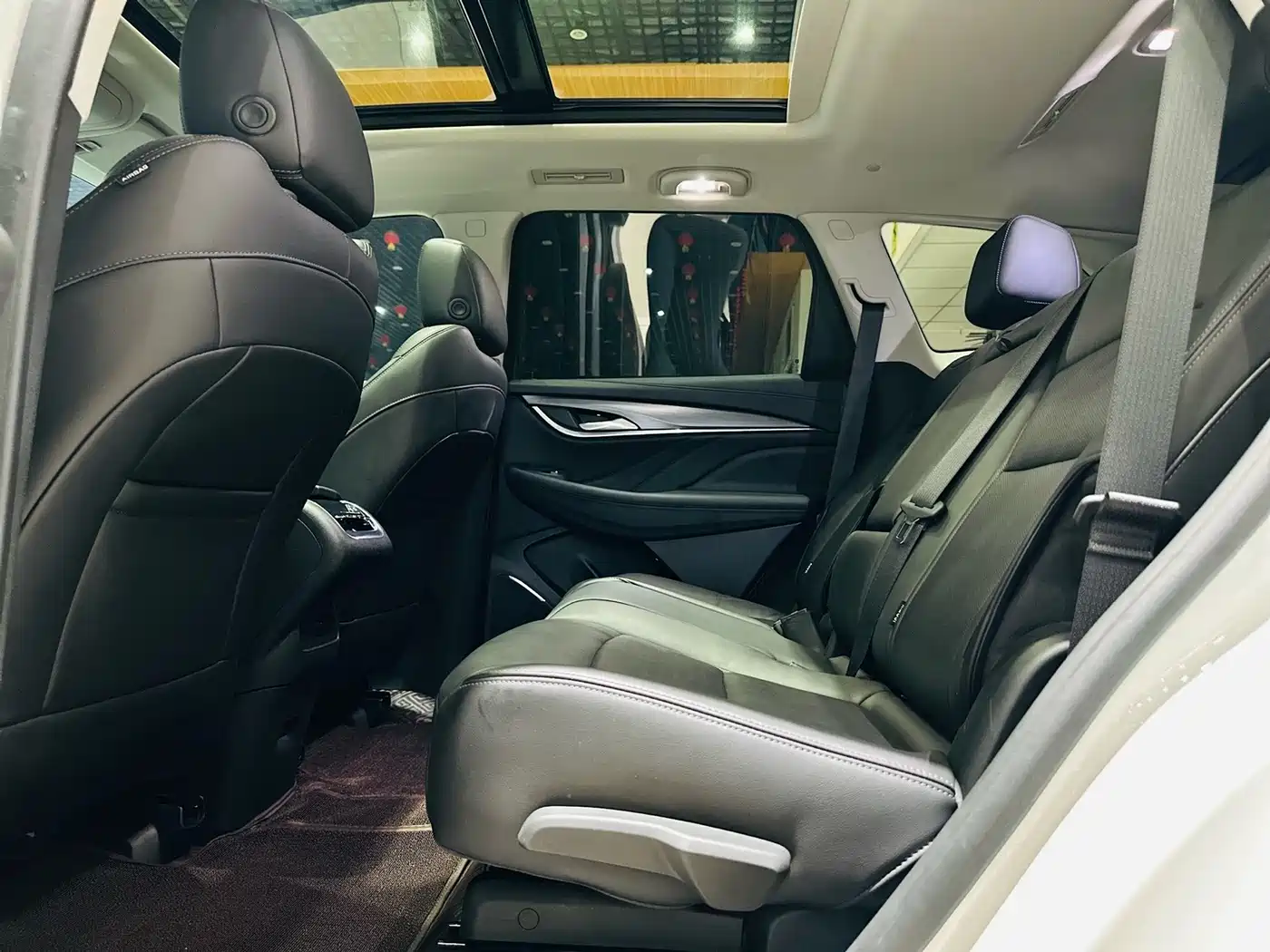 Buick Enclave 2020 28T 4WD Premium Model фото 8