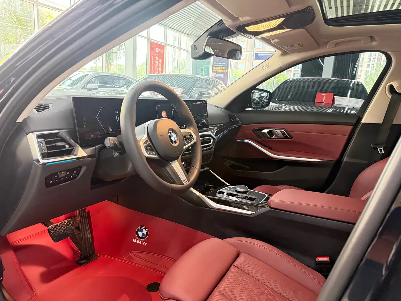 BMW 3 Series 2024 325Li M Sport Package фото 8