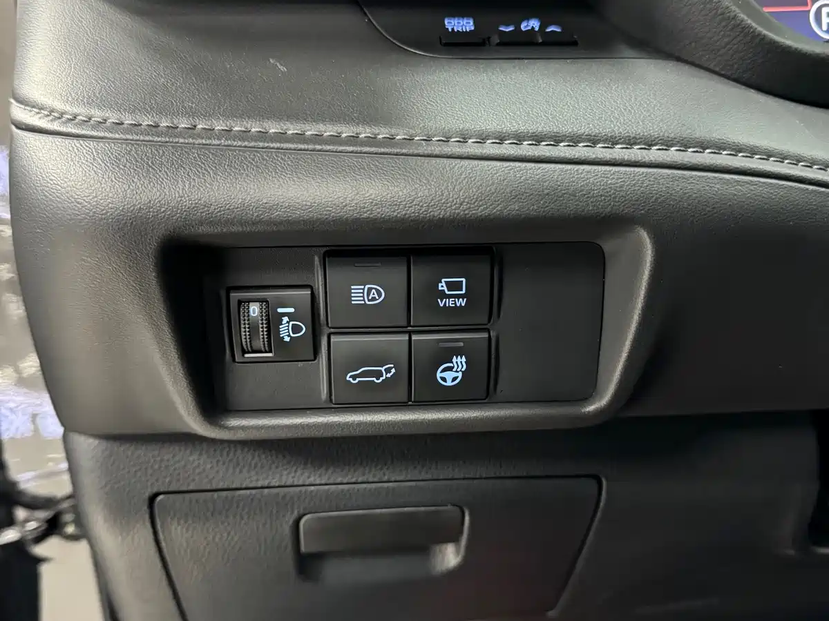 Toyota Crown Kluger 2021 2.5L HEV AWD Flagship Edition фото 10