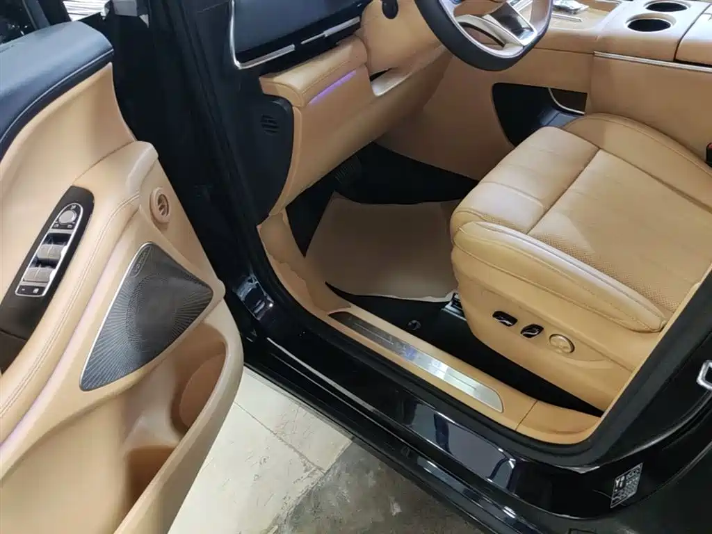 Voyah Auto Voyah Dreamer 2025 PHEV 4WD Kunpeng Premium Edition фото 16