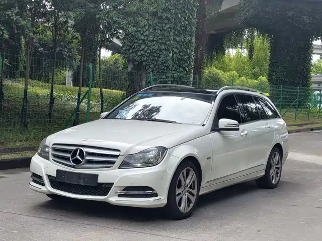  Mercedes-Benz Mercedes-Benz C-Class (Import) 2011 C 200 Luxury Sports Wagon