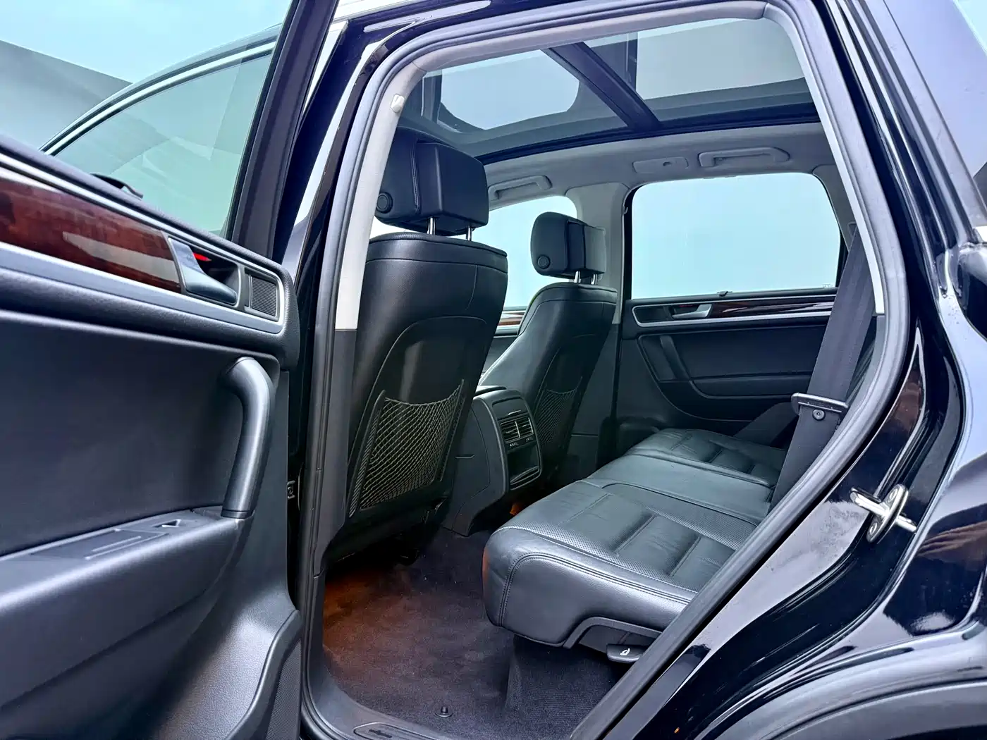 Volkswagen Touareg 2011 3.0TSI Premium фото 6