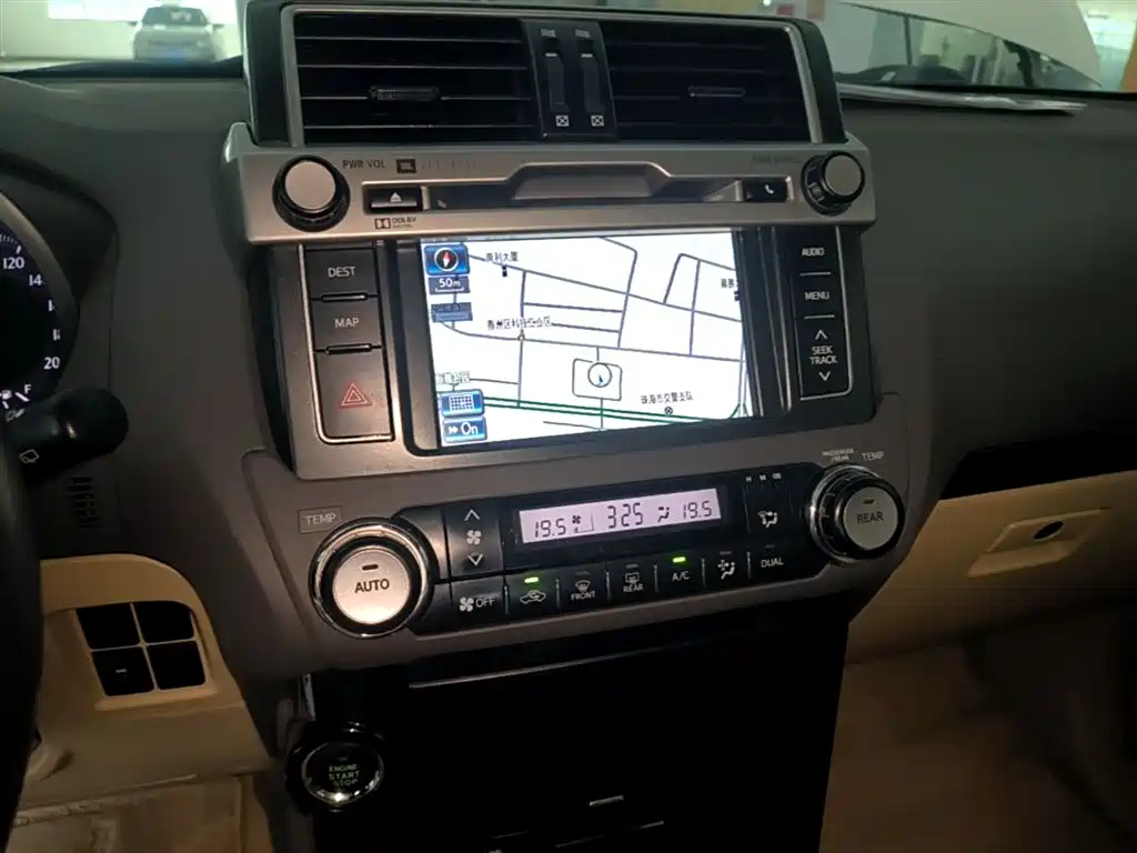 Toyota Prado 2015 2.7L Automatic Luxury фото 13