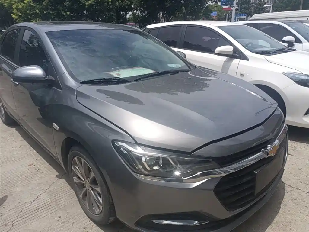 CHEVROLET CRUZE