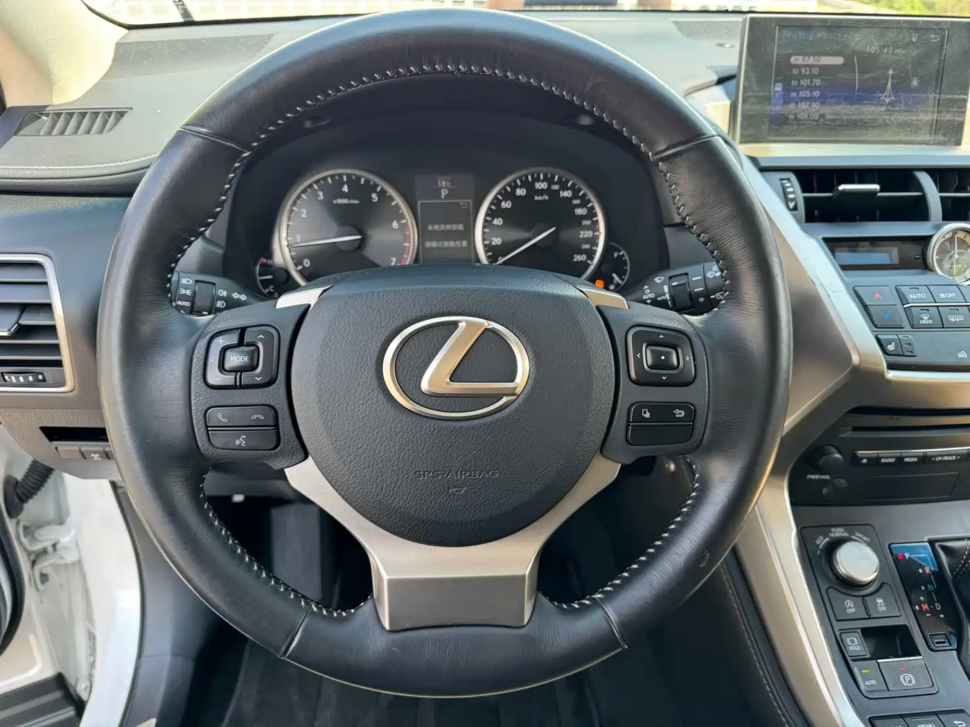 Lexus NX 2016 200 AWD F Sport фото 10