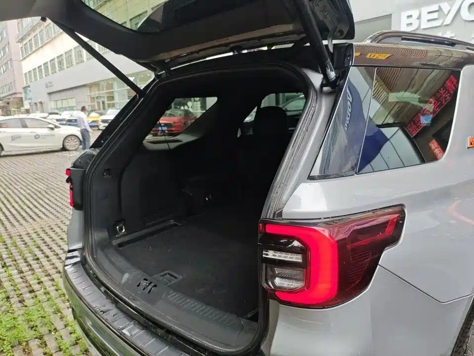Ford Explorer 2026 2024 2.3T EcoBoost Kunlun Summit Edition 7-Seater