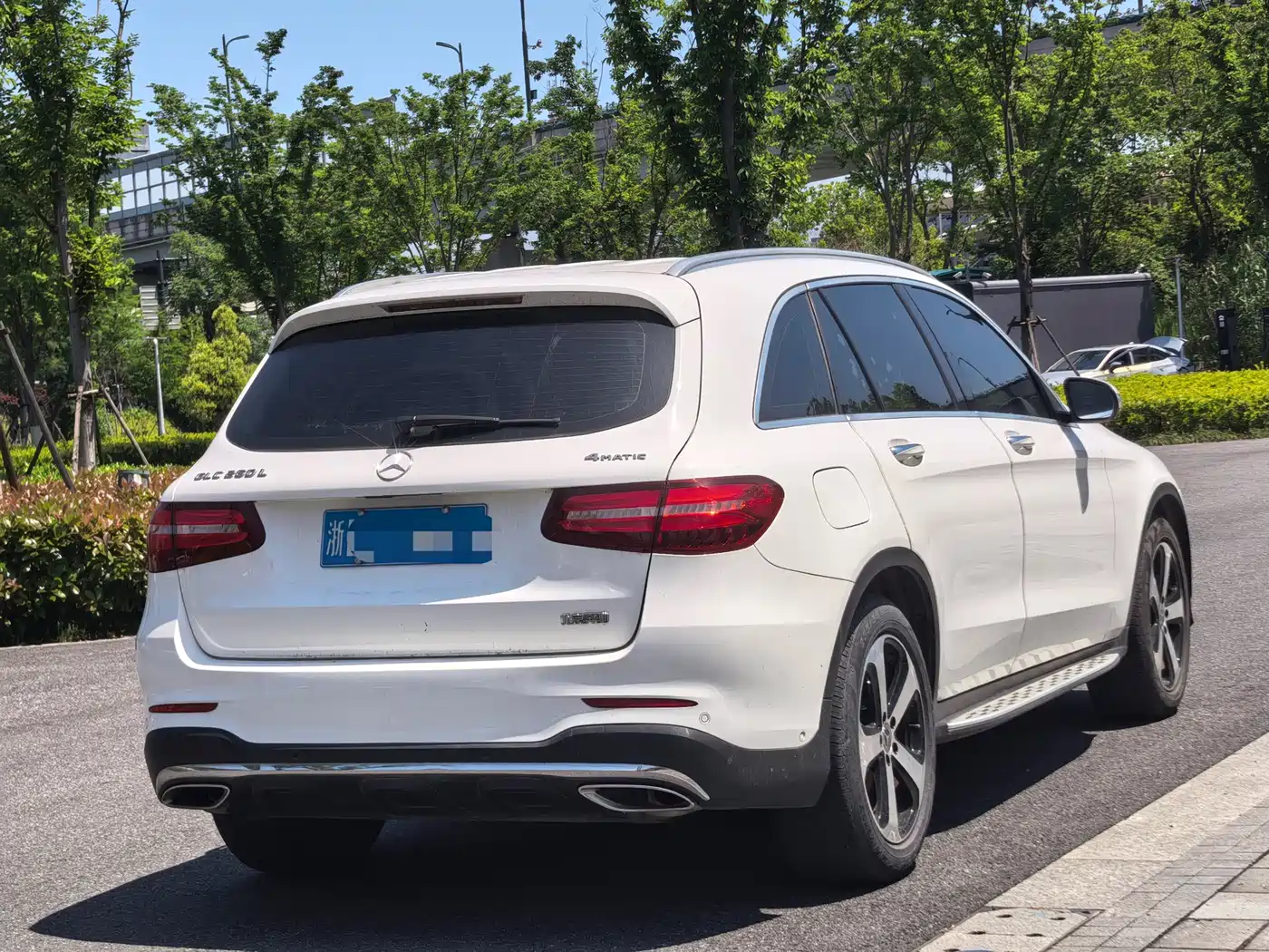 Mercedes-Benz GLC 2019 GLC 260 L 4MATIC Luxury фото 6