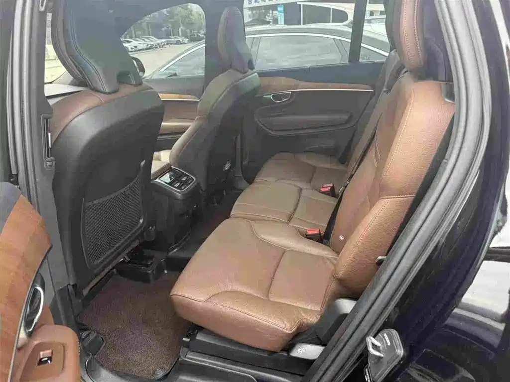Volvo XC90 2024 2024 B6 Elegance Luxury 7-Seater