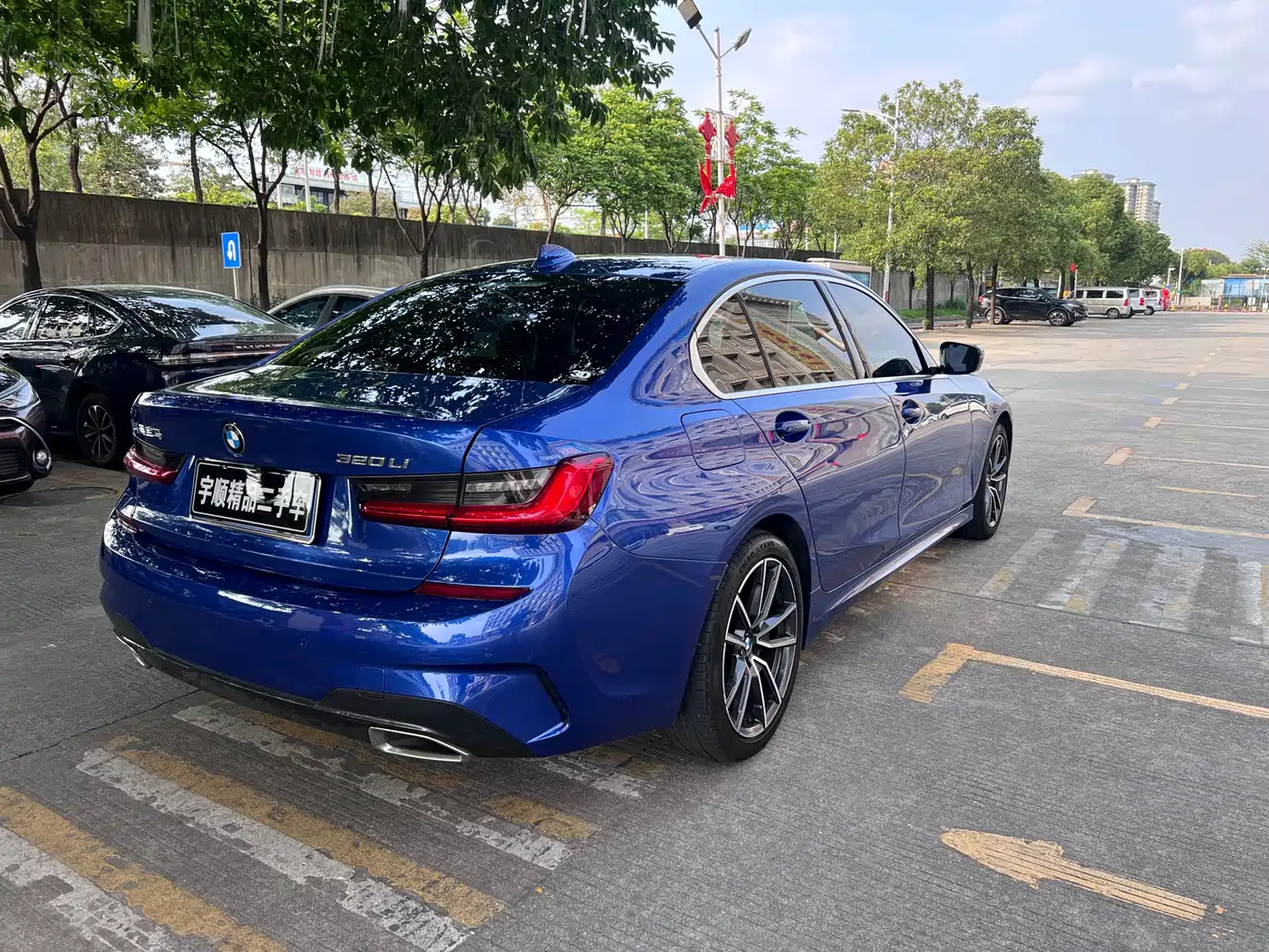 BMW 3 Series 2021 320Li M Sport Package фото 6
