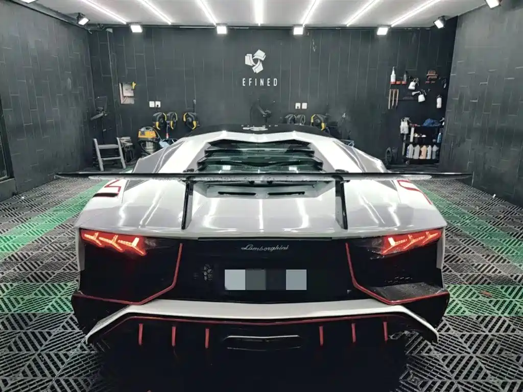 Lamborghini Aventador 2011 LP 700-4 фото 4