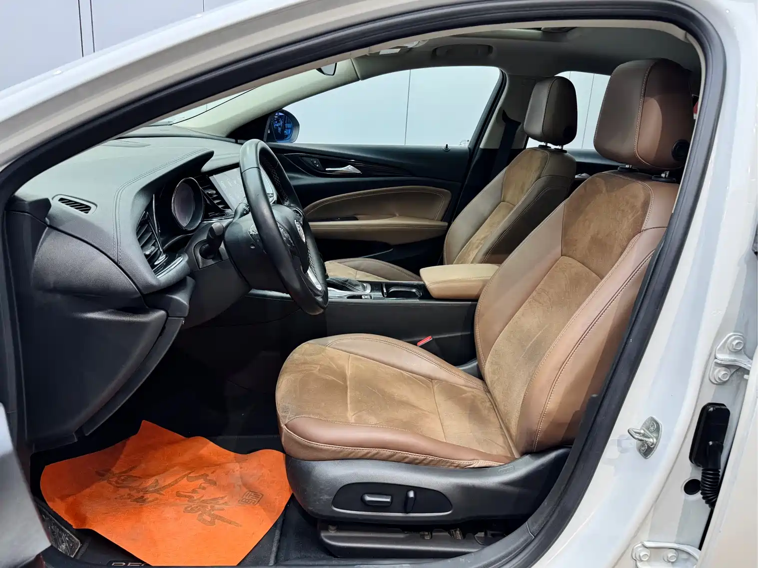 Фото 9 - Buick Regal