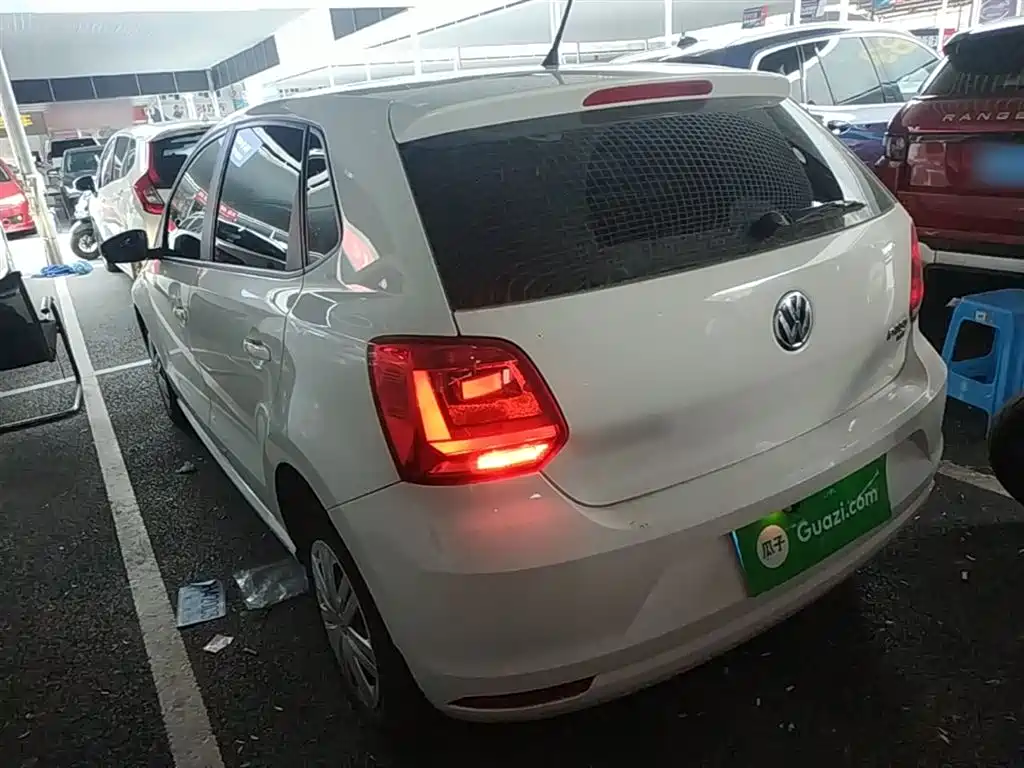 Volkswagen Polo 2018 1.5L Auto Safe Drive фото 5