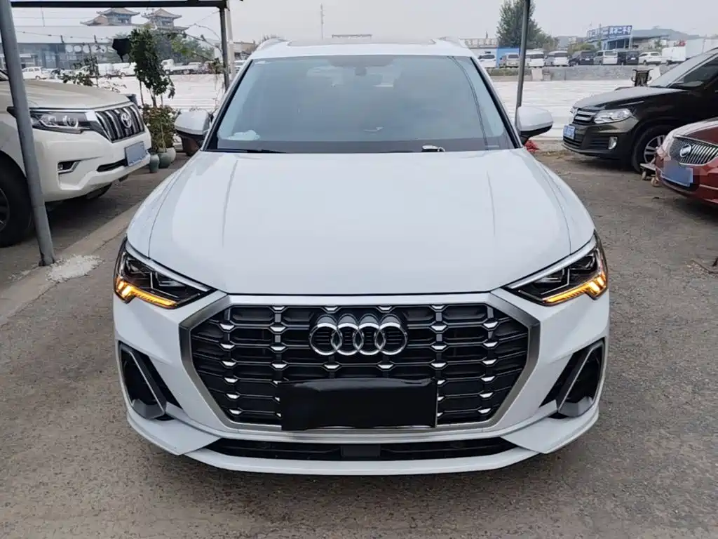 Фото 3 - Audi Q3