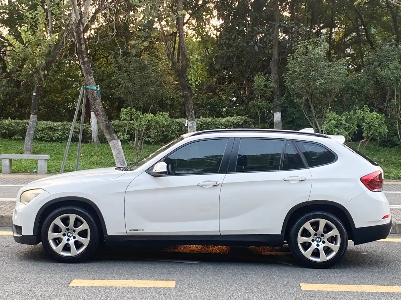 BMW X1 (Import) 2012 sDrive18i Luxury фото 4