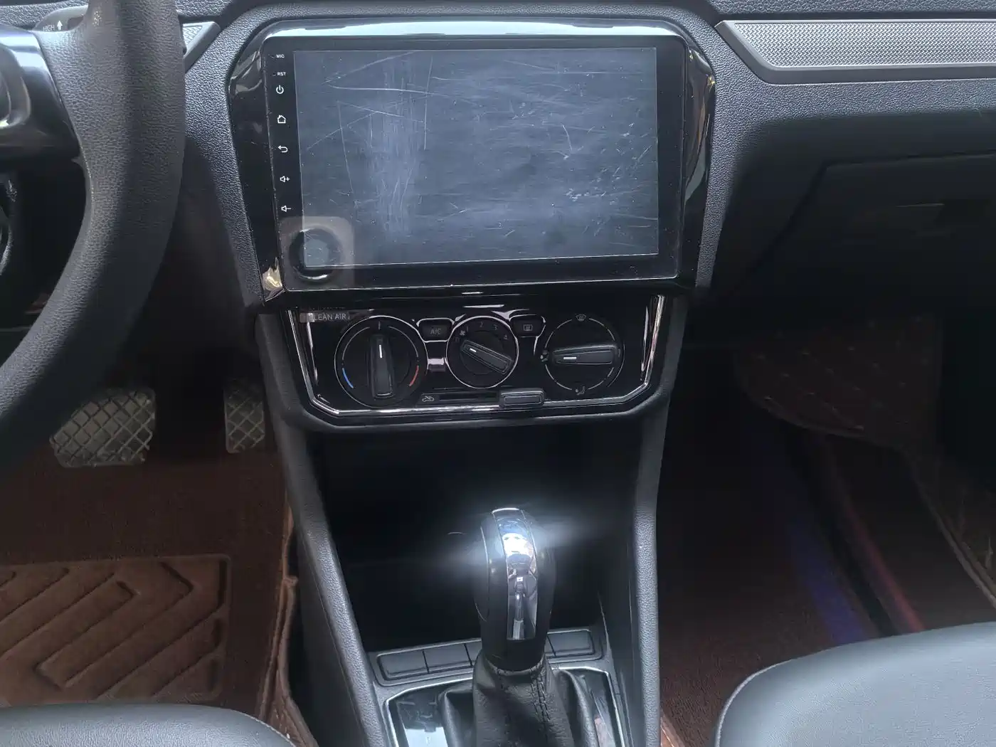 Volkswagen Jetta 2017 1.5L Automatic Comfort фото 10