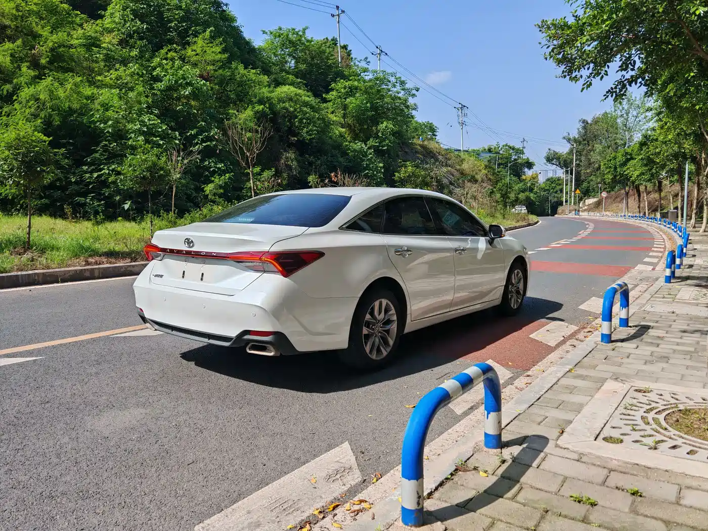 Toyota Avalon 2019 2.0L Luxury Edition (China VI) фото 9