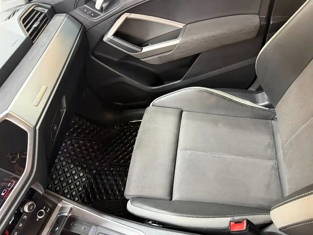 Audi Q3 2023 35 TFSI Fashion Dynamic (1.4T) фото 13