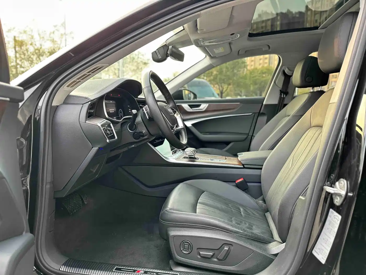 Audi A6 (Import) 2020 allroad quattro Explorer 55 TFSI Premium Off-Road фото 14