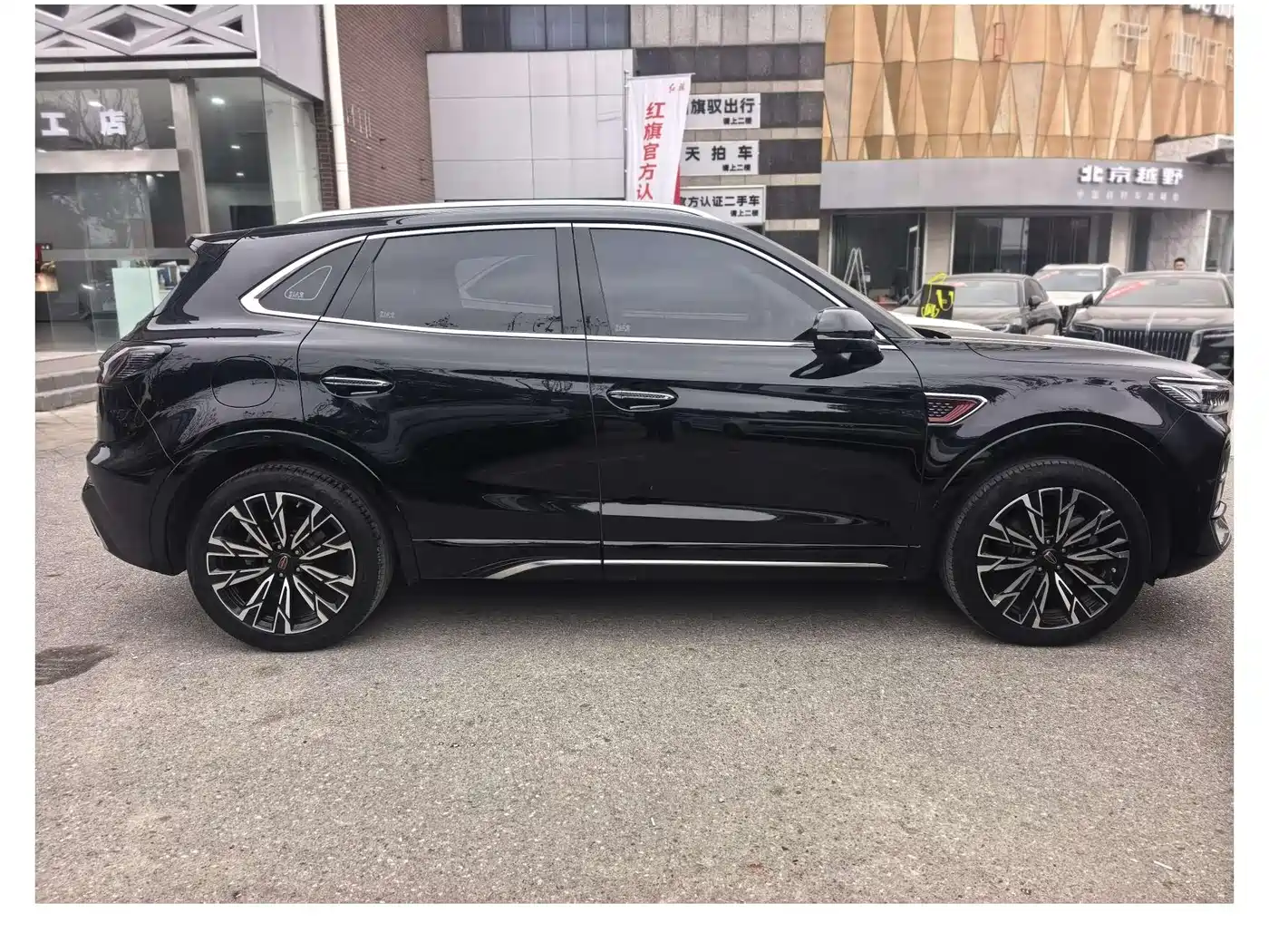 Hongqi HS5 2023 2.0T AWD Flag Enjoy Pro Edition фото 3