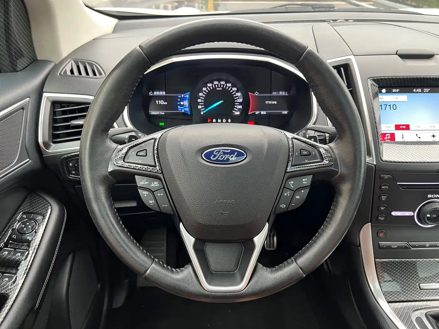 Фото 15 - Ford Edge