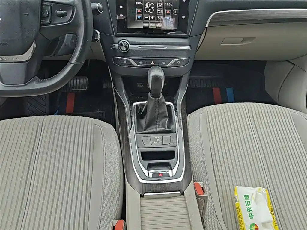 Peugeot 408 2014 1.8L Automatic Luxury Edition фото 14
