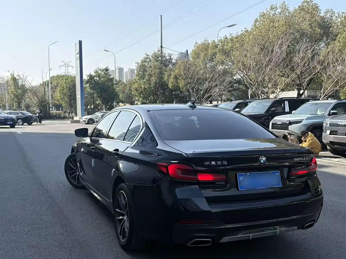 BMW 5 Series 2021 525Li M Sport Package фото 17