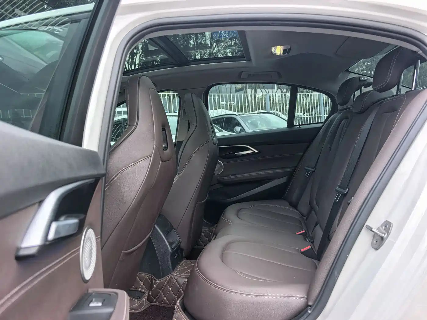 BMW 1 Series 2021 Facelift 125i M Sport Shadow Edition фото 14