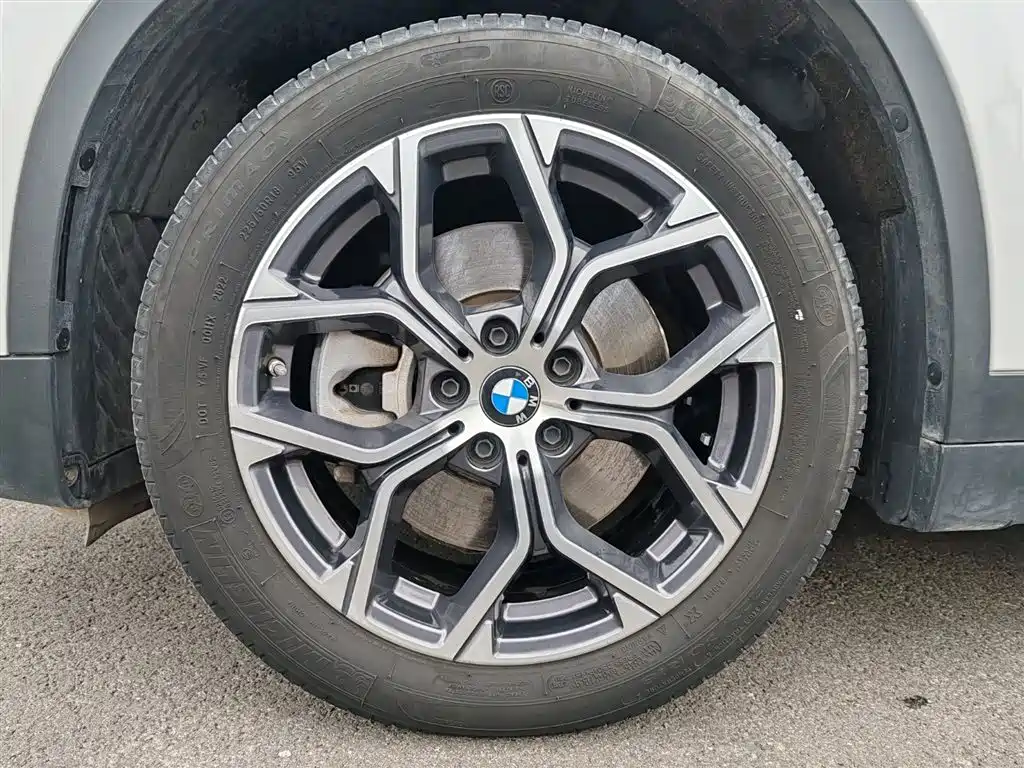 BMW X1 2022 sDrive25Li Leading фото 8