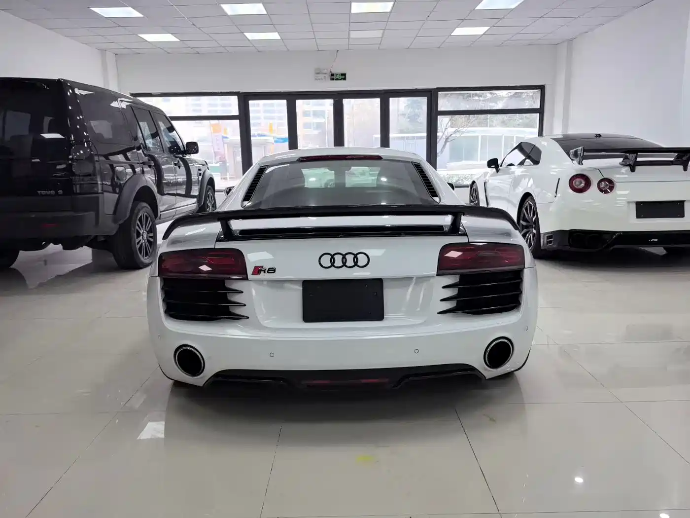 Audi R8 2014 4.2 FSI quattro фото 7