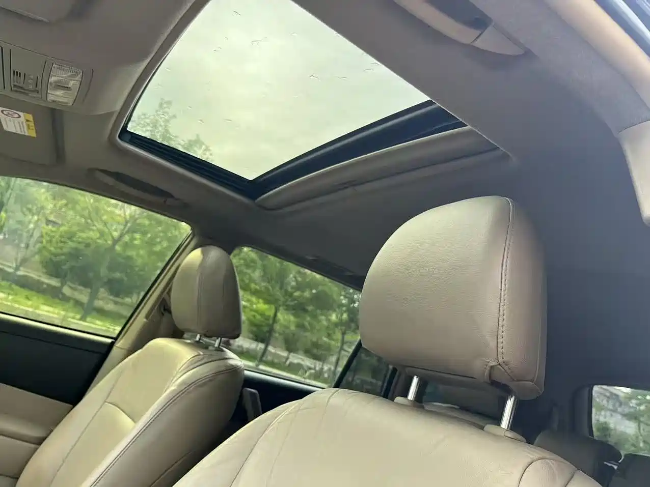 Toyota Highlander 2012 2.7L 2WD 7-Seater Luxury Edition фото 14