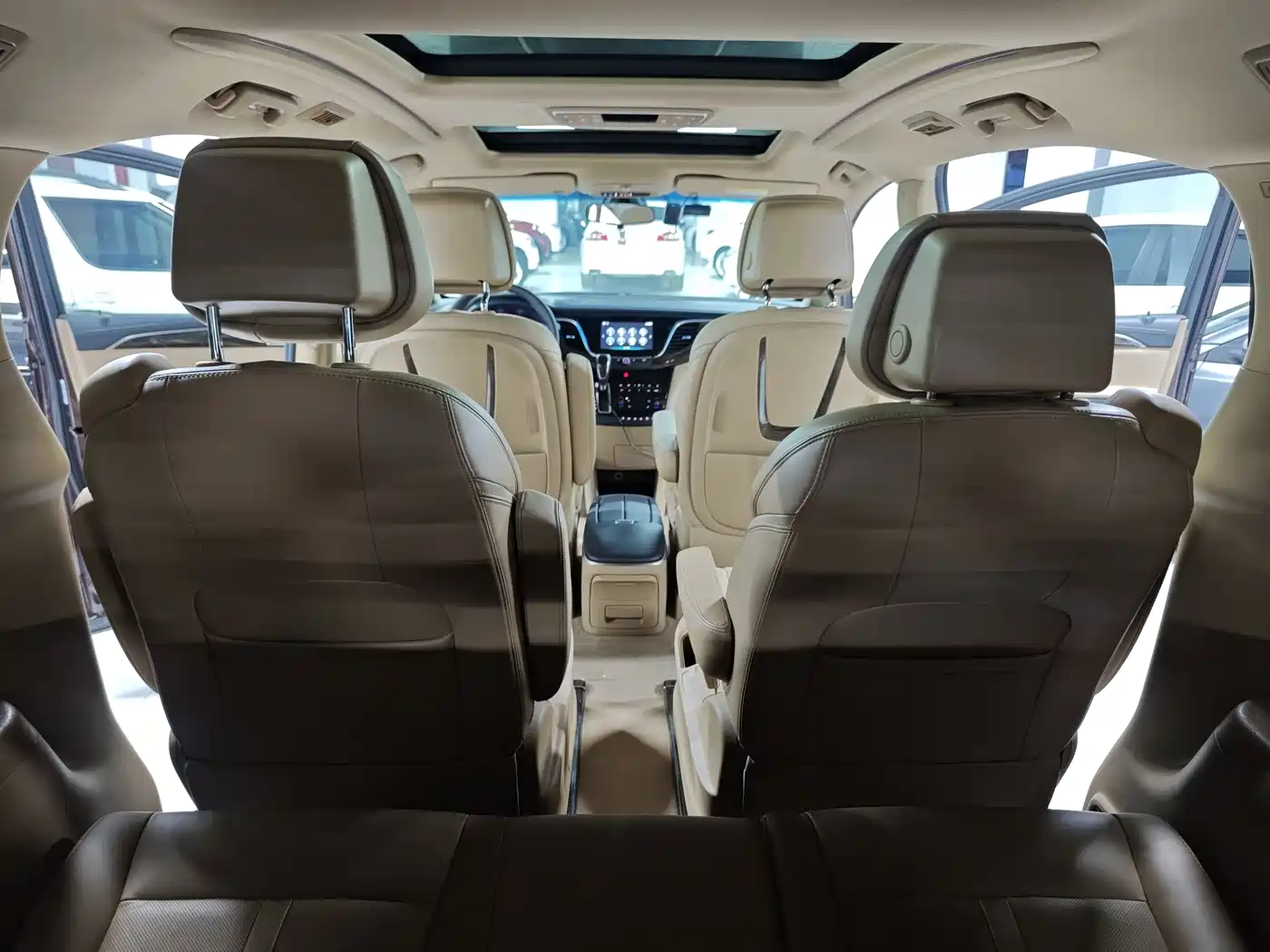 Buick GL8 2018 ES 28T Luxury Type China VI фото 16