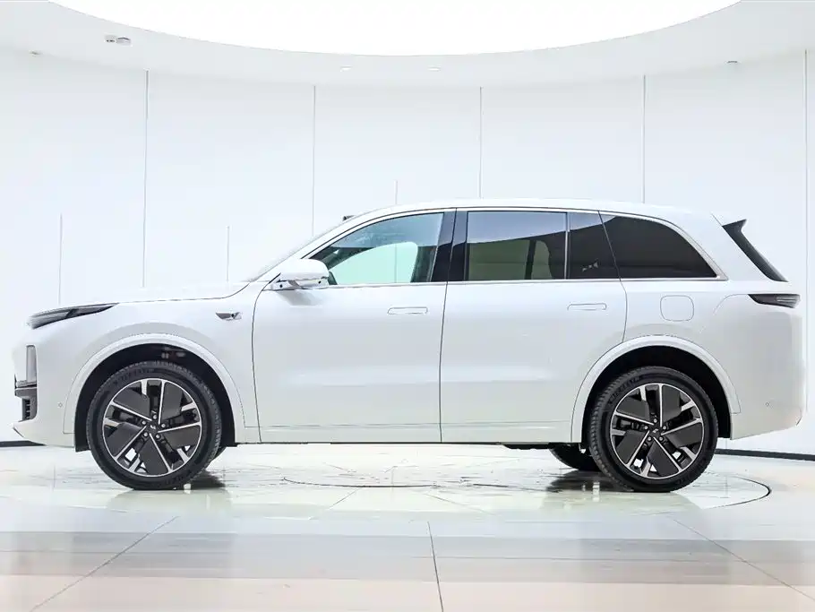 Li Auto IDEAL L8