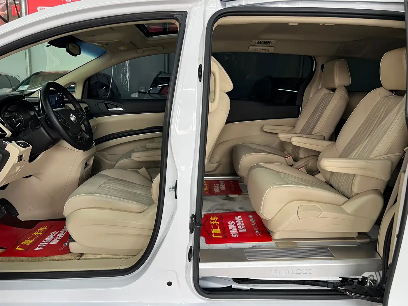 Buick GL8 2023 Land Business Class 652T Luxury фото 8