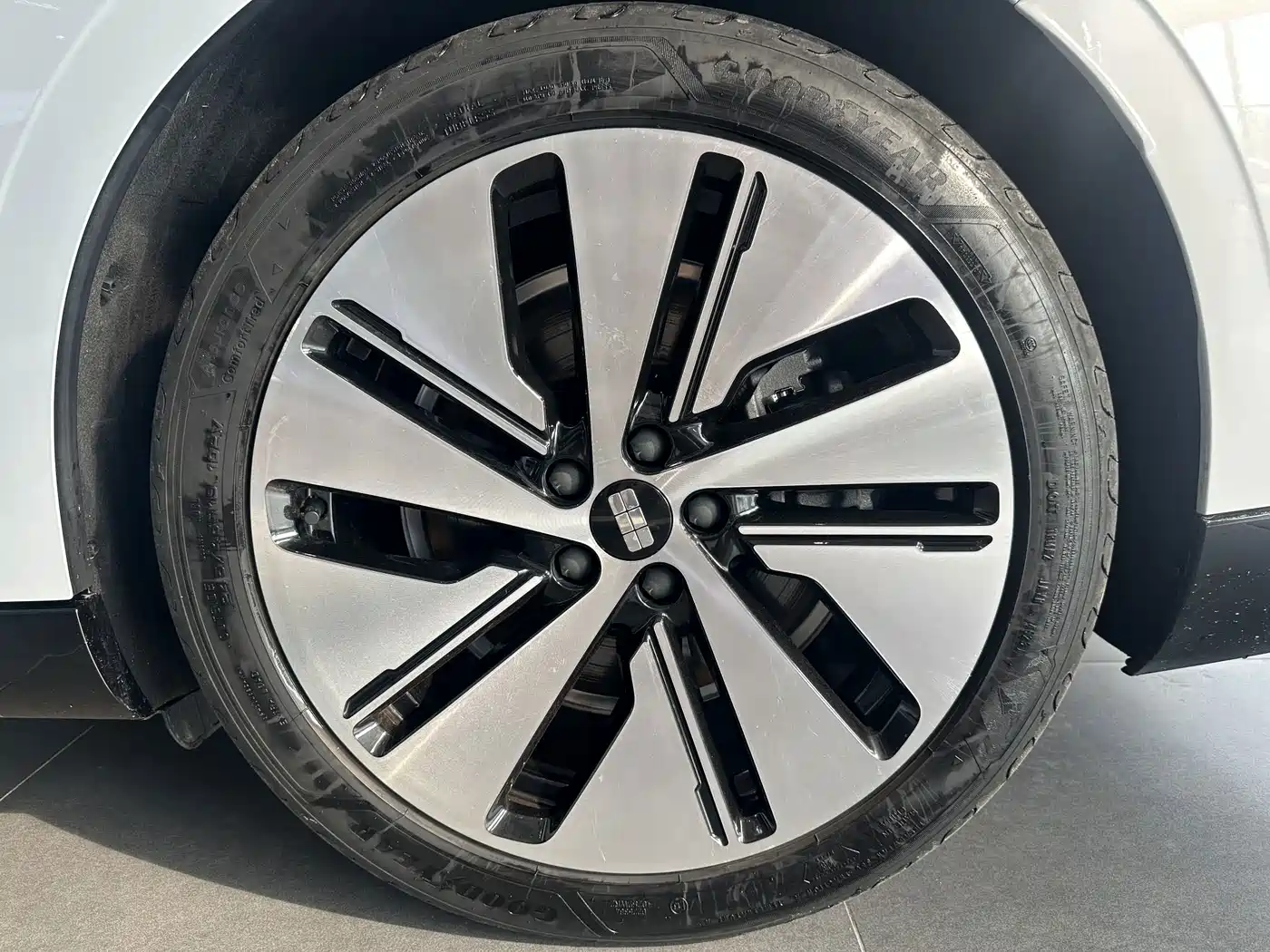 Geely Galaxy Galaxy E8 2024 2024 665km RWD Starship Voyager Edition