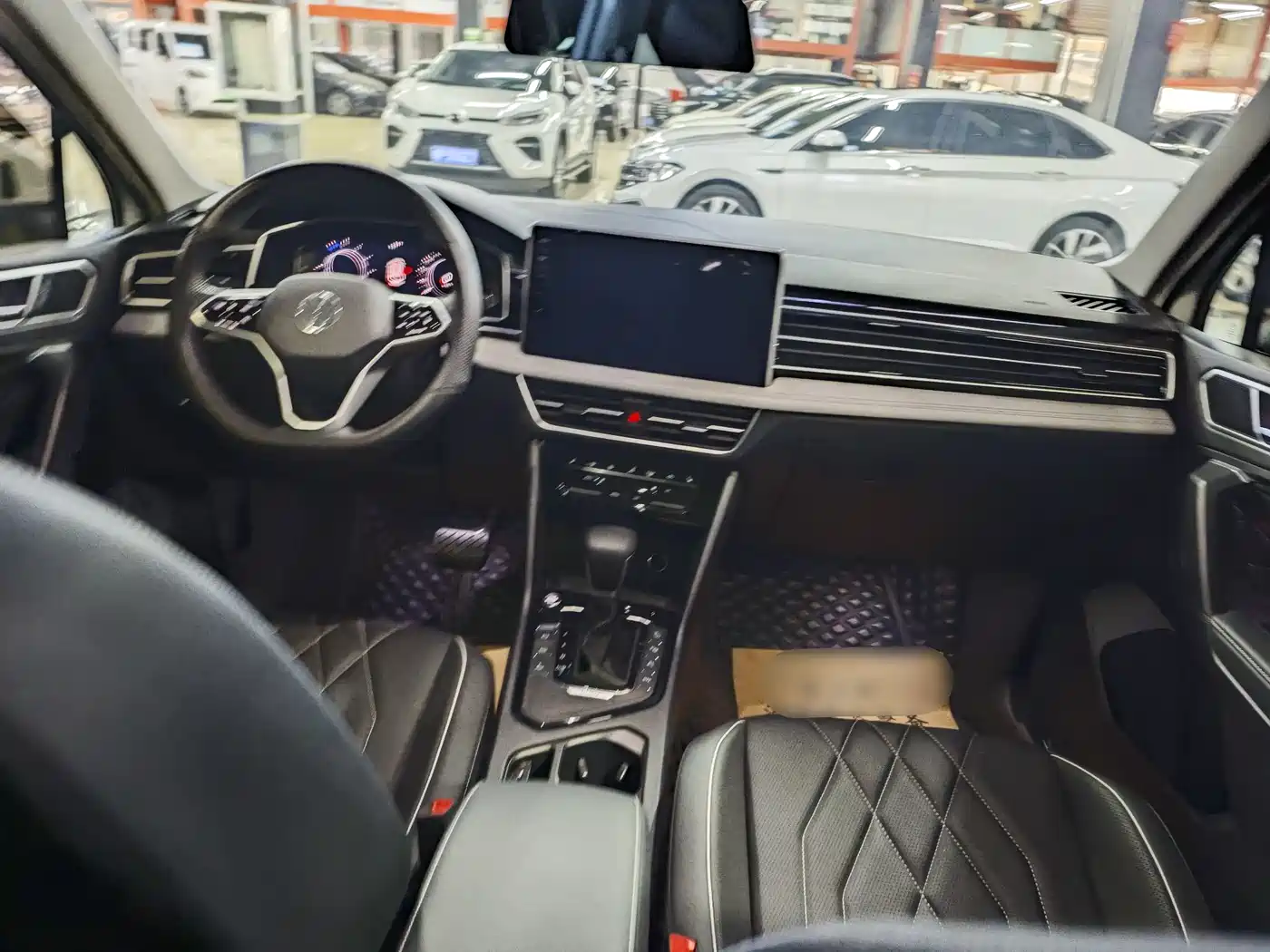 VOLKSWAGEN TIGUAN L NEW ENERGY