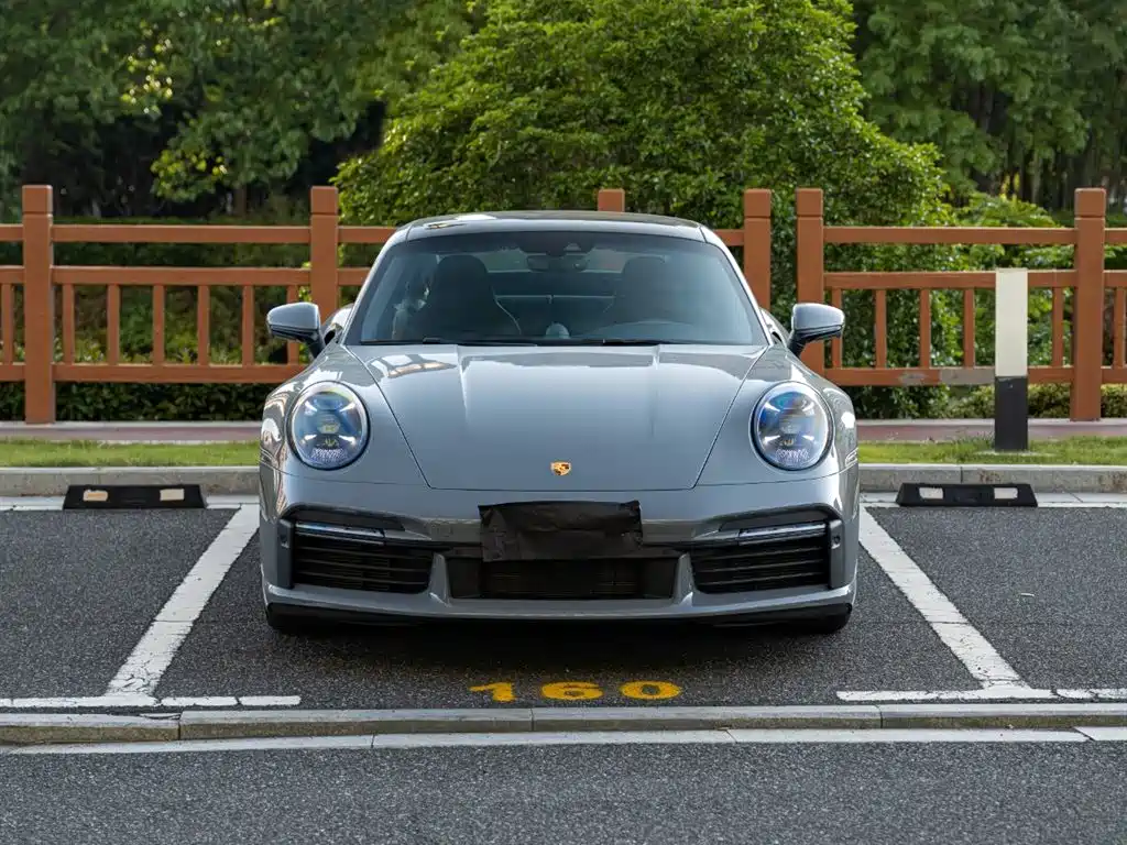 Porsche 911 2023 Turbo S 3.7T фото 2