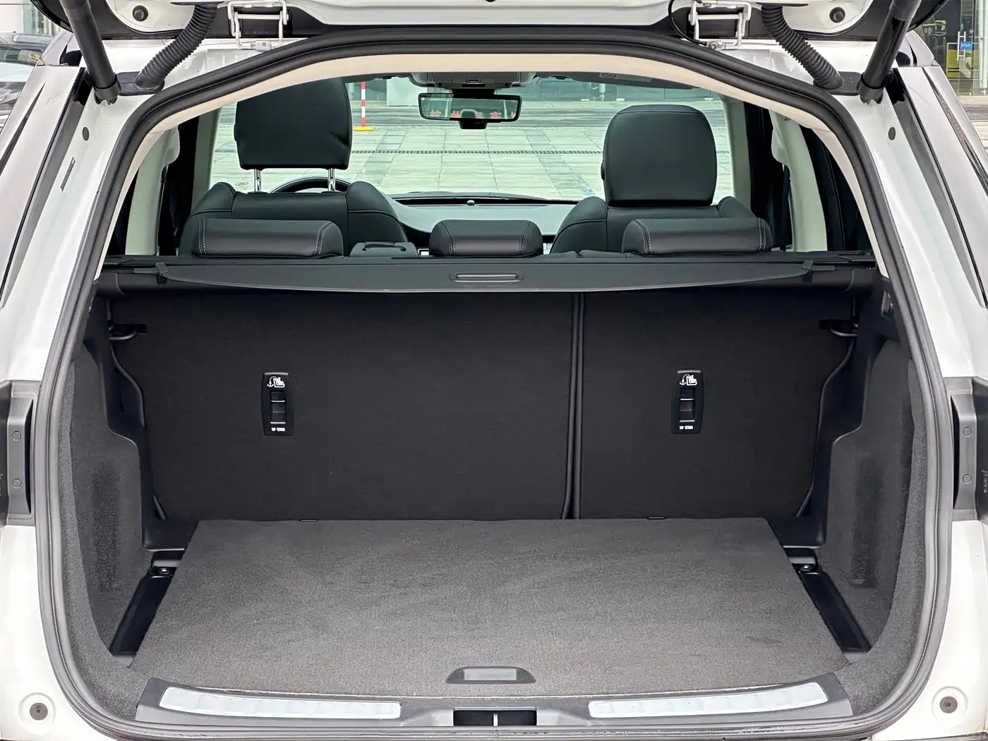 Land Rover Discovery Sport 2024 2024 Luxury Custom Edition