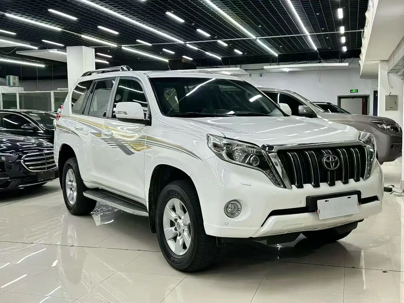 Toyota Prado 2014 4.0L Automatic TX-L фото 12