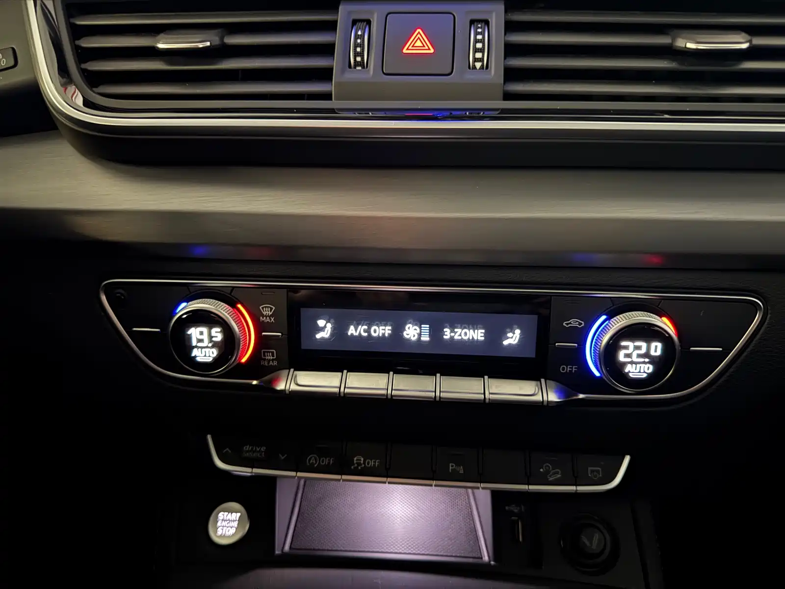 Фото 12 - Audi Q5L
