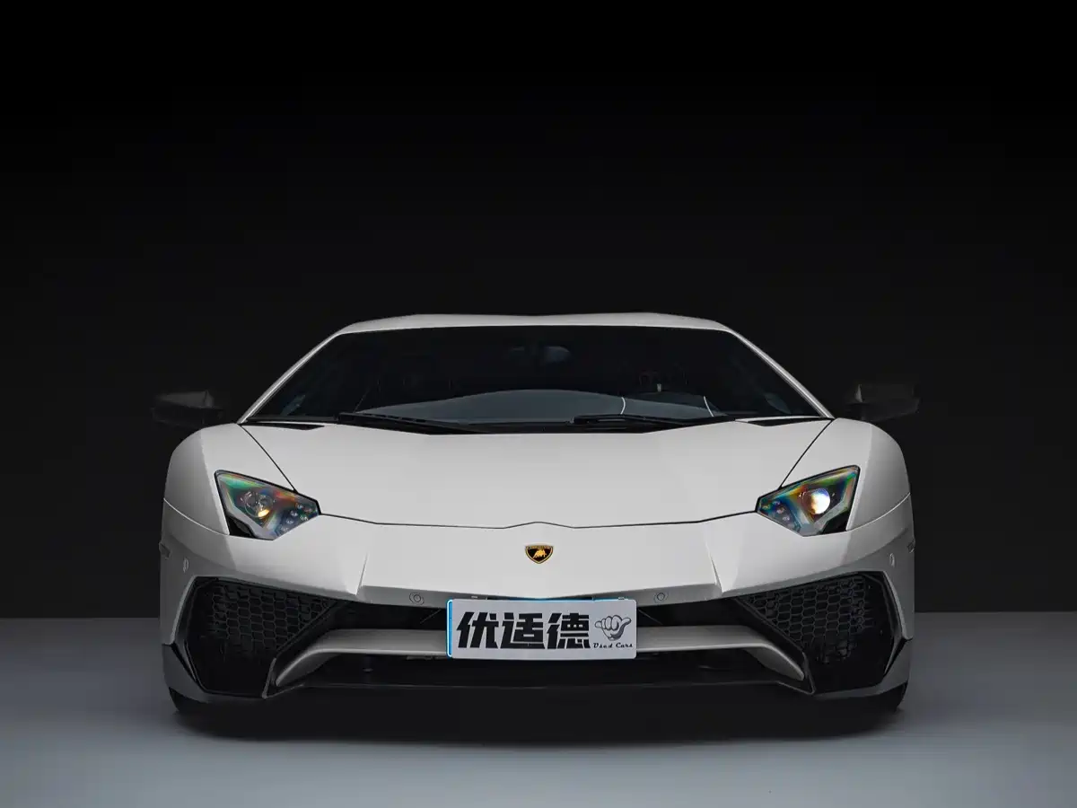 Lamborghini Aventador 2013 2011 LP 700-4