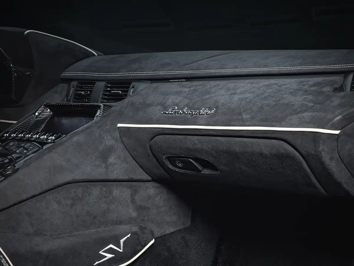 Lamborghini Aventador 2013 2011 LP 700-4