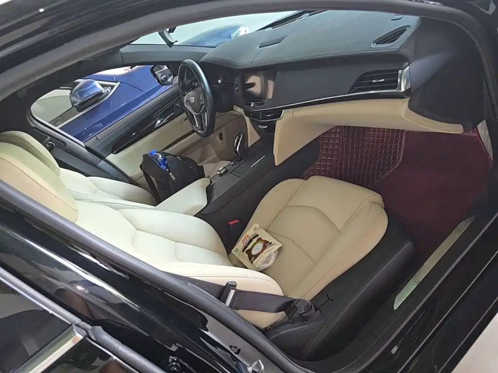 Фото 25 - Cadillac CT6