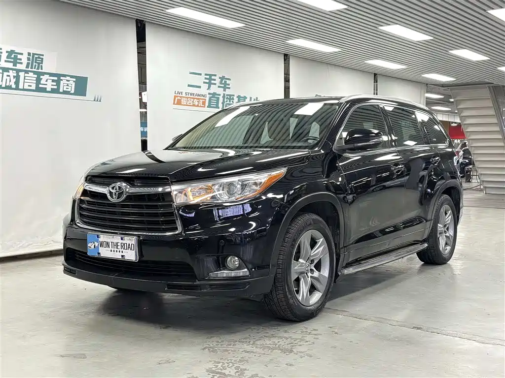 TOYOTA HIGHLANDER