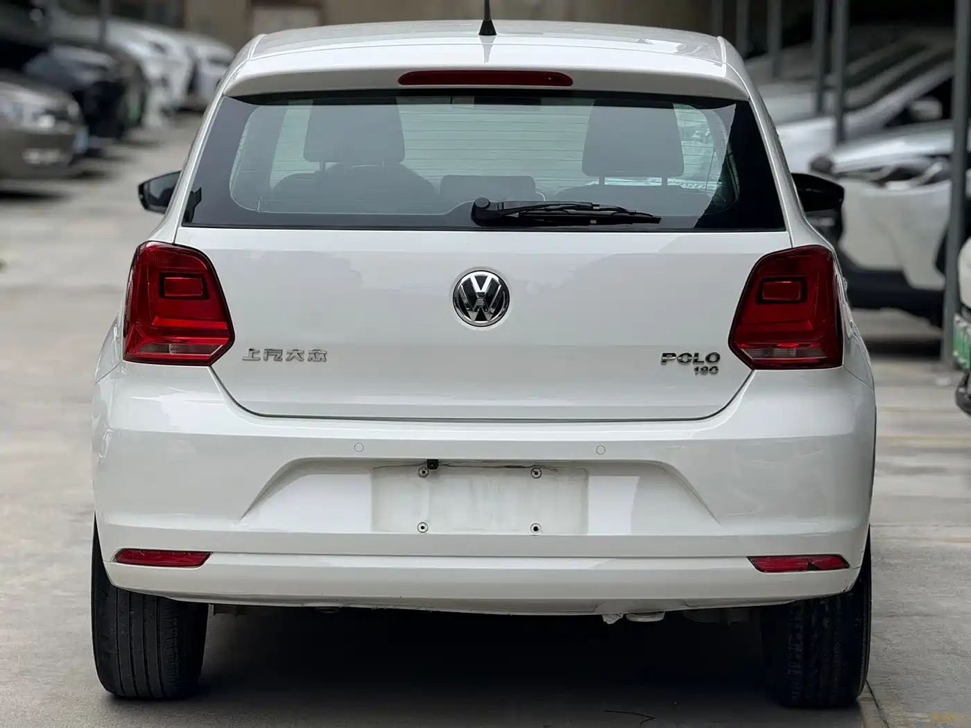 Volkswagen Polo 2016 1.6L Automatic Comfort фото 9