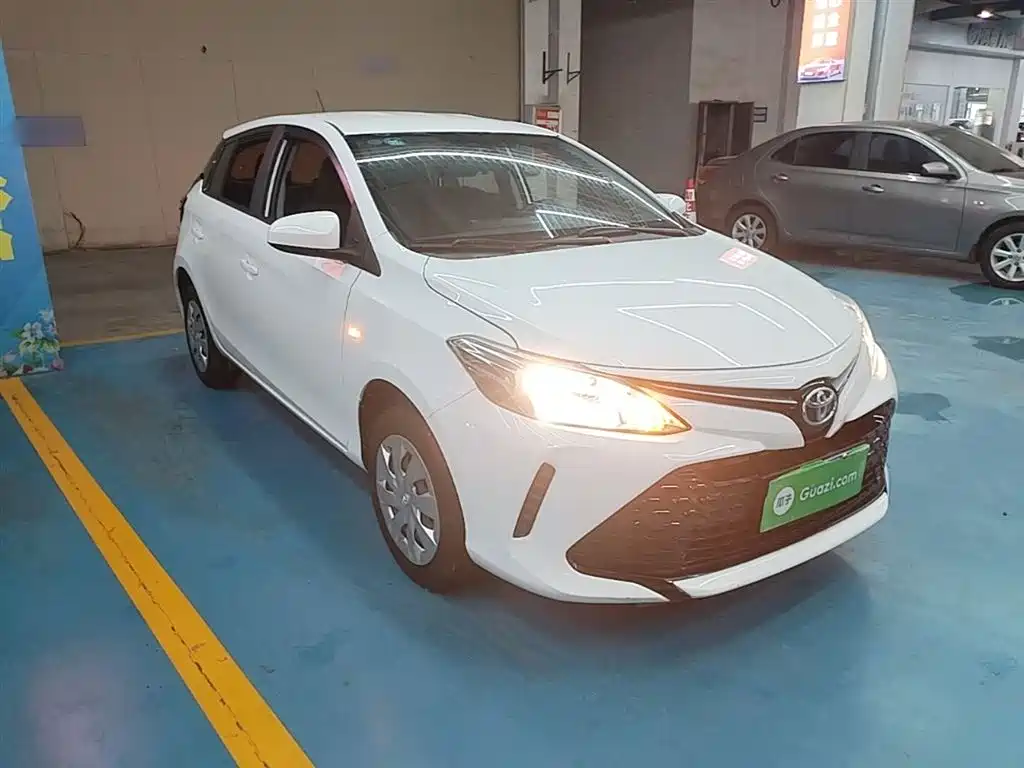 Toyota Vios FS 2017 1.5L CVT Fengchi Edition фото 4