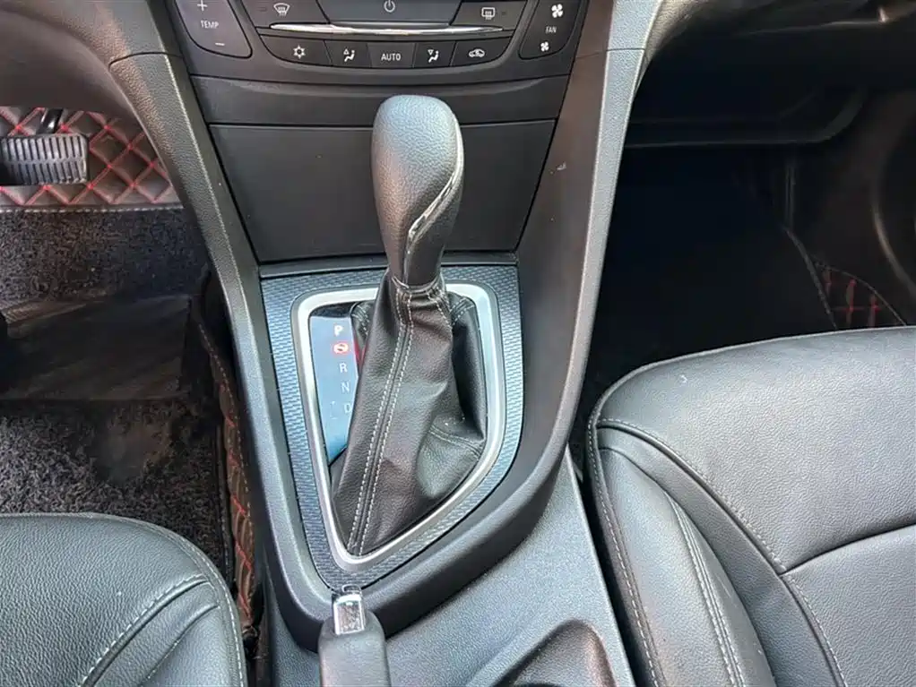 Buick Excelle 2019 18T Automatic Connected Elite (China V) фото 18