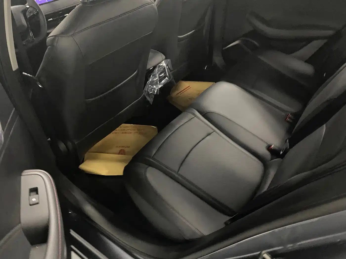 Фото 6 - Roewe i5